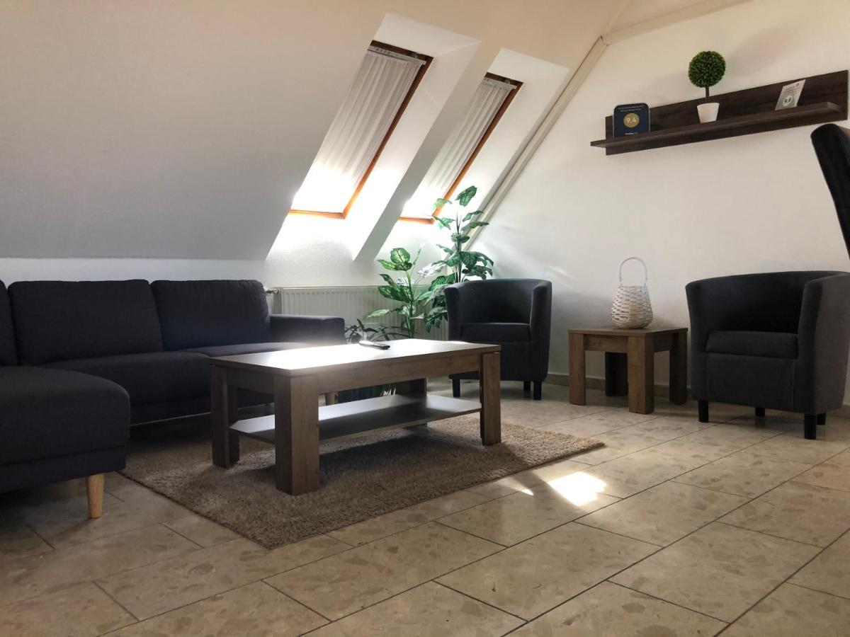 Mol-Ker-Vill Apartment Lenti Eksteriør billede
